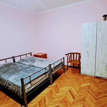 Apartment With A Nice Terrace In Old City Center 第比利斯 外观 照片