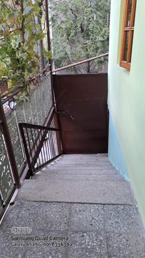 Apartment With A Nice Terrace In Old City Center 第比利斯 外观 照片