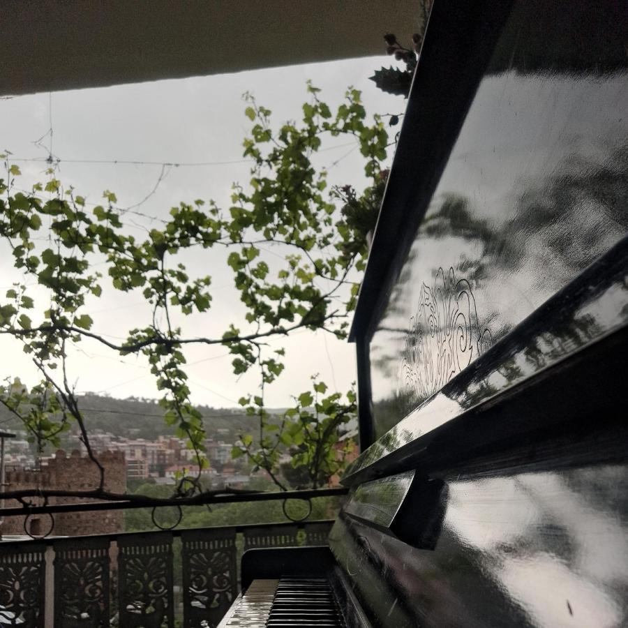 Apartment With A Nice Terrace In Old City Center 第比利斯 外观 照片
