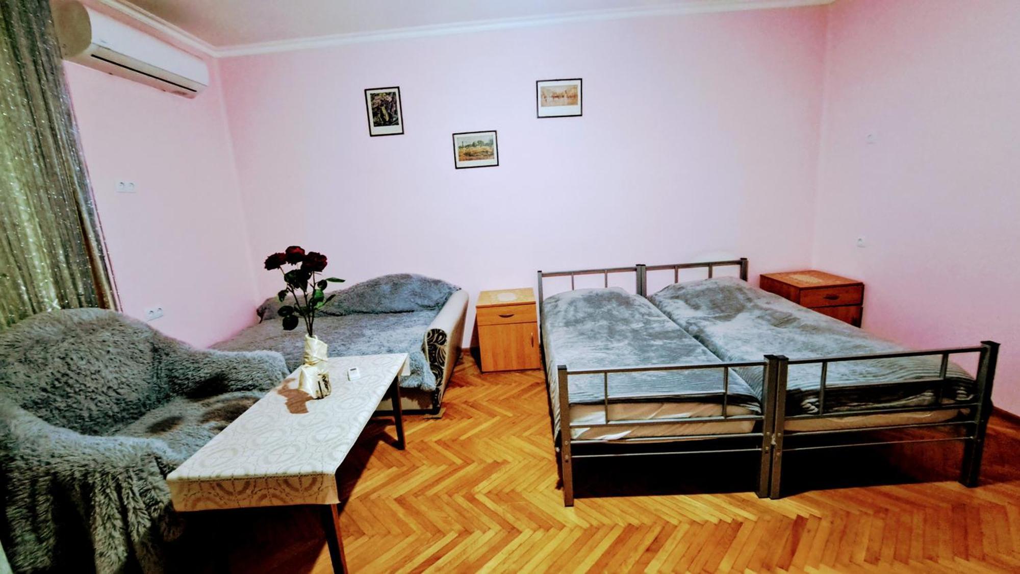 Apartment With A Nice Terrace In Old City Center 第比利斯 外观 照片